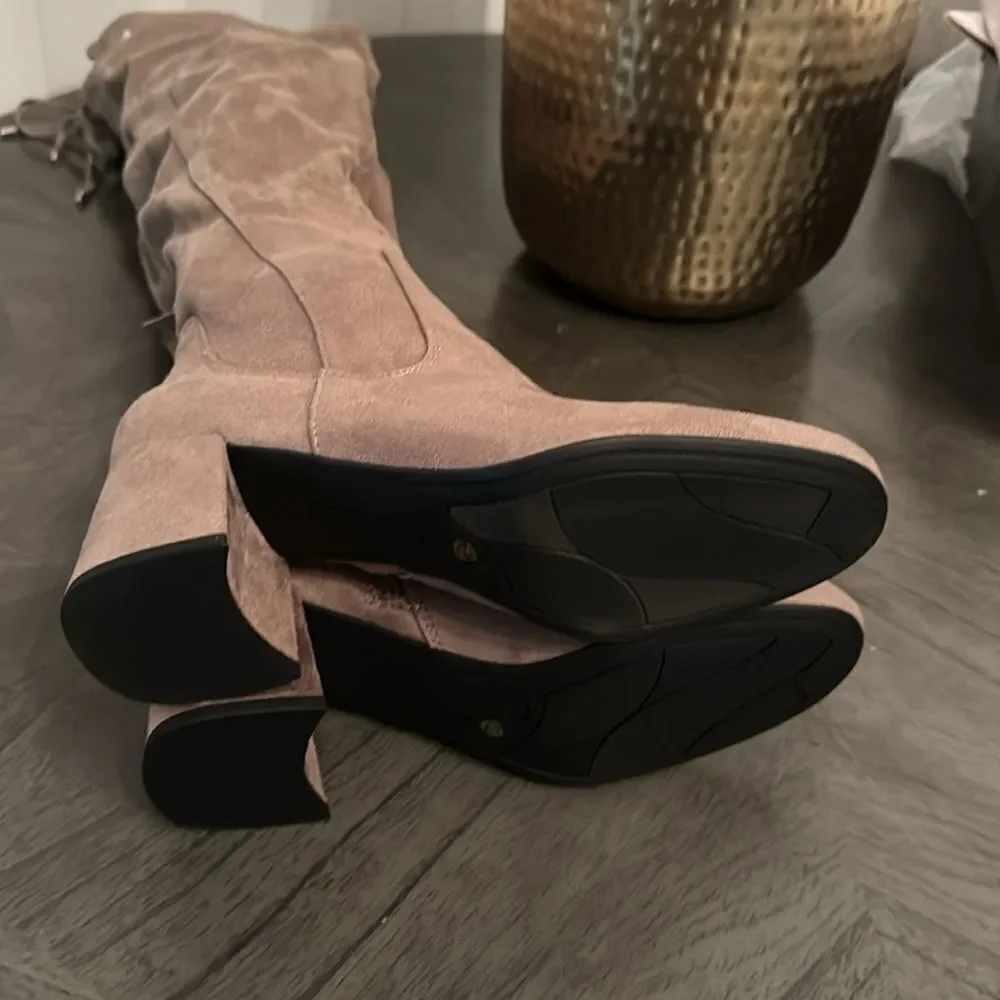 Liz Claiborne liz claiborne